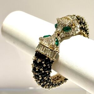 Elegant Vintage Gold and Black Panther Bracelet